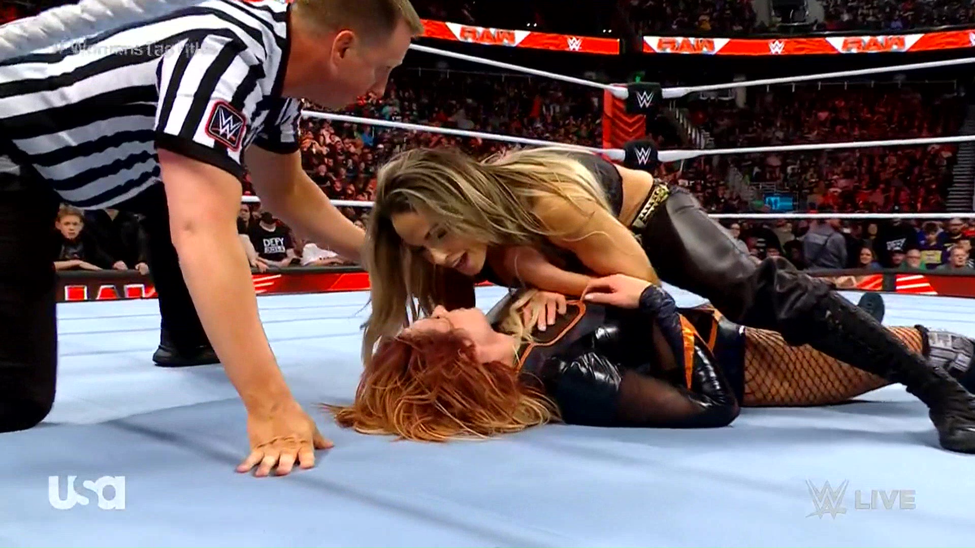 4/10 Raw results: Lita gets taken out; Trish attacks Becky